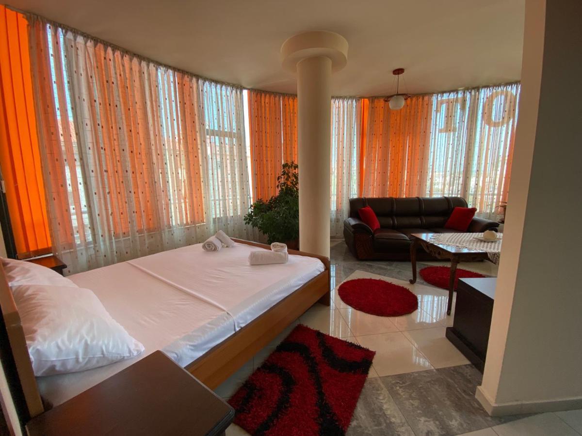 Hotel W Bush Square Фуша-Круя Экстерьер фото